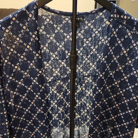 Torrid Blue and Orange Geometric Cardigan - Picture 4 of 10